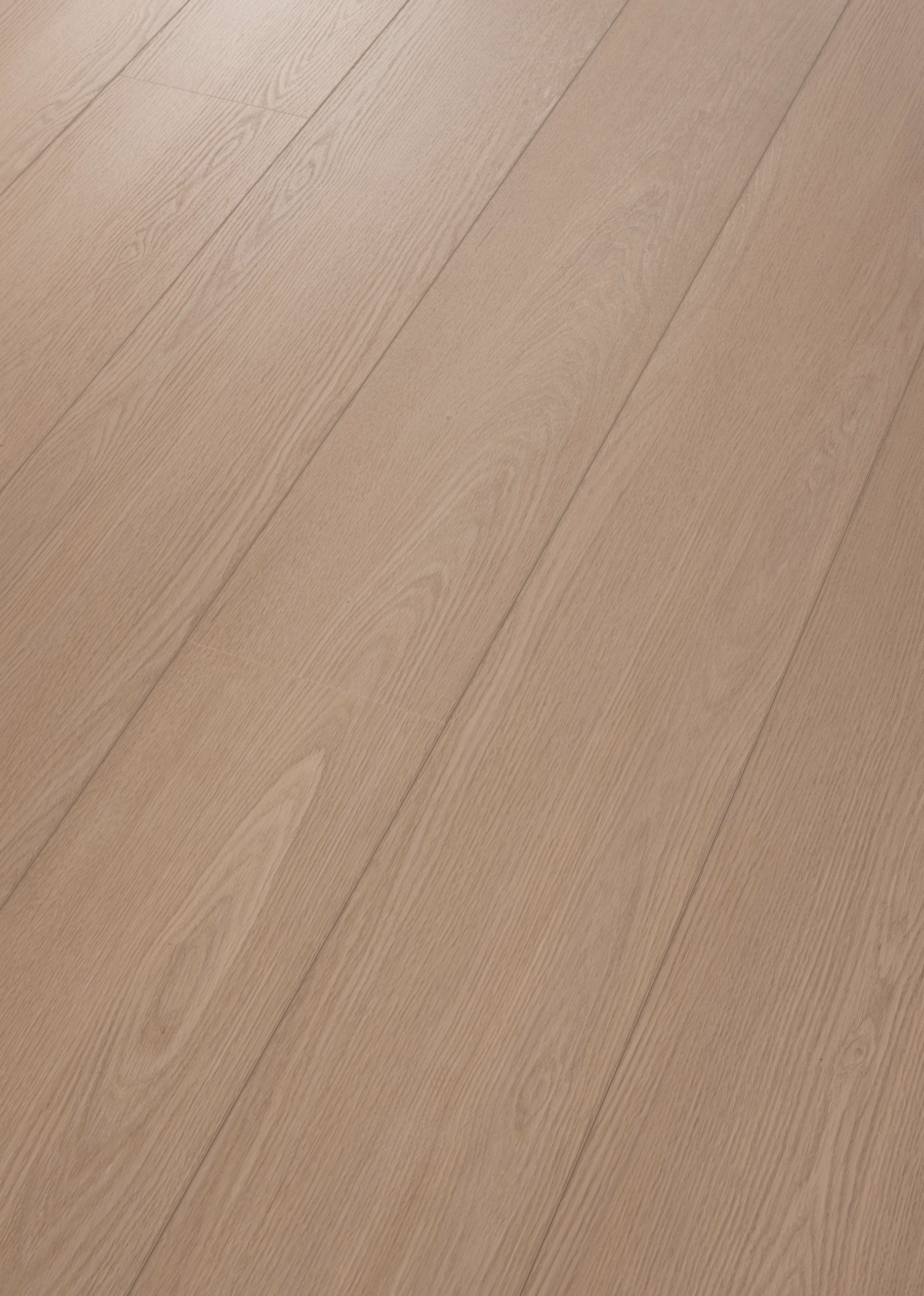 COREtec Alhambra XL-END 5183 – Holzmaserung und Dielenfugen in der Schrägansicht