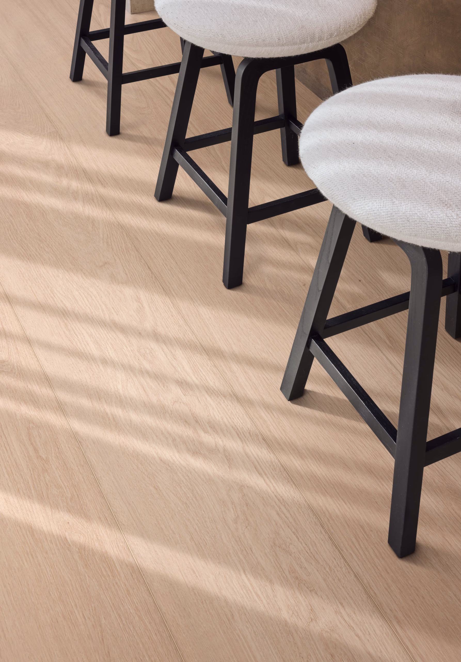 COREtec Bled XL-END 5152 – Boden in Eichenoptik im Raumdetail