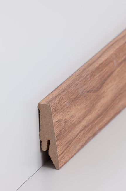 Südbrock Sockelleiste aus MDF, folienummantelt – Herstellerabbildung